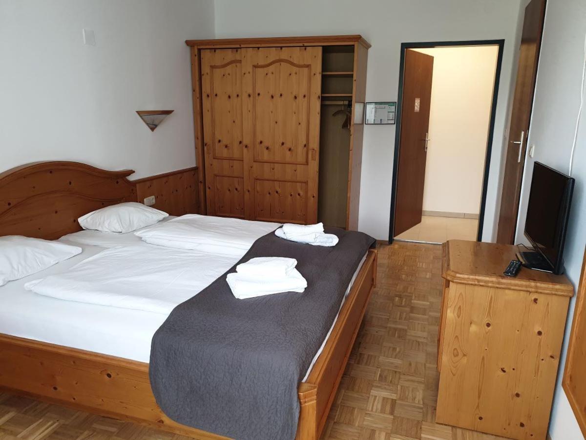 Neuhof Otel Neuhofen an der Ybbs Dış mekan fotoğraf