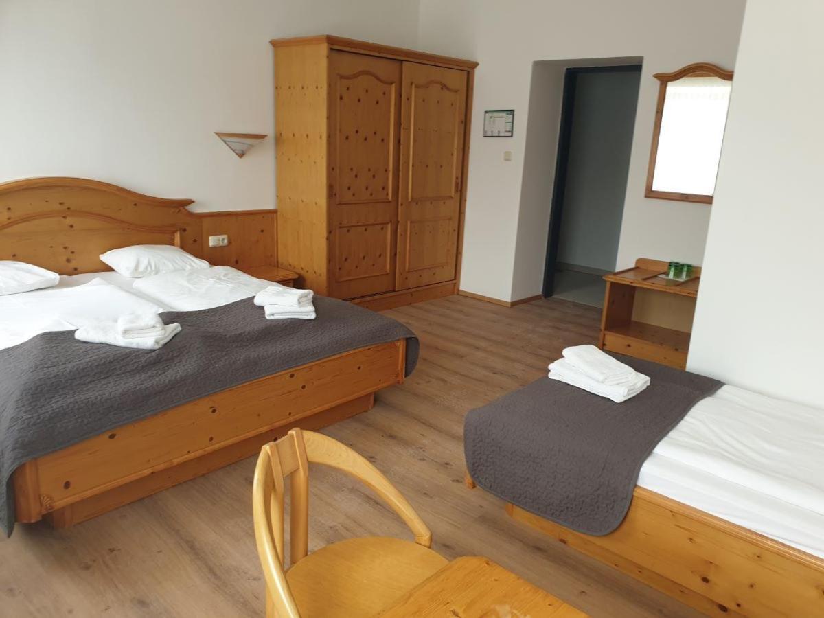 Neuhof Otel Neuhofen an der Ybbs Dış mekan fotoğraf